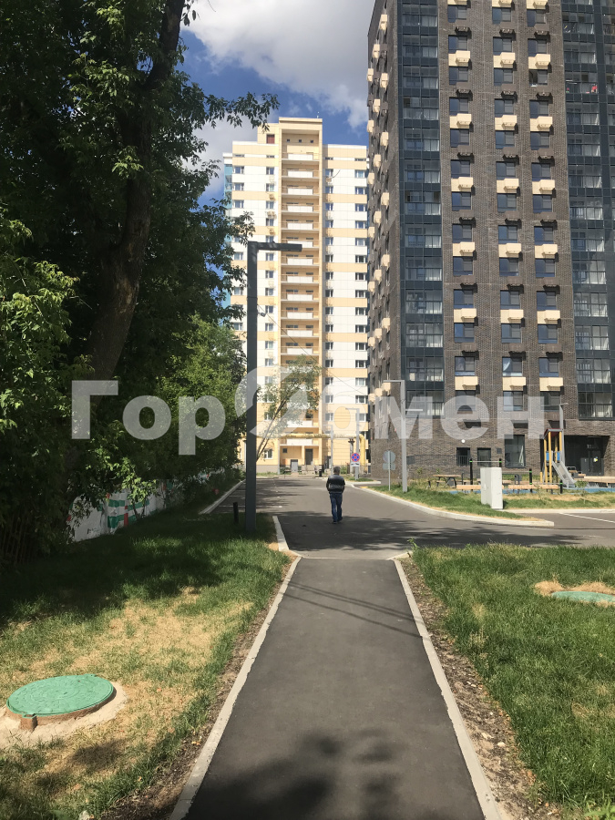 Продажа 3-комнатной квартиры, Москва, Россия,   улица Генерала Глаголева