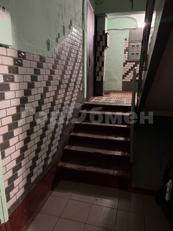 Продажа 3-комнатной квартиры, Москва, Россия,   улица Героев Панфиловцев