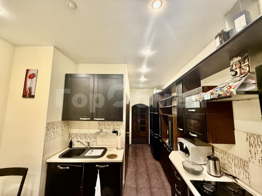 Продажа 2-комнатной квартиры, Москва, Россия,    Кутузовский проспект