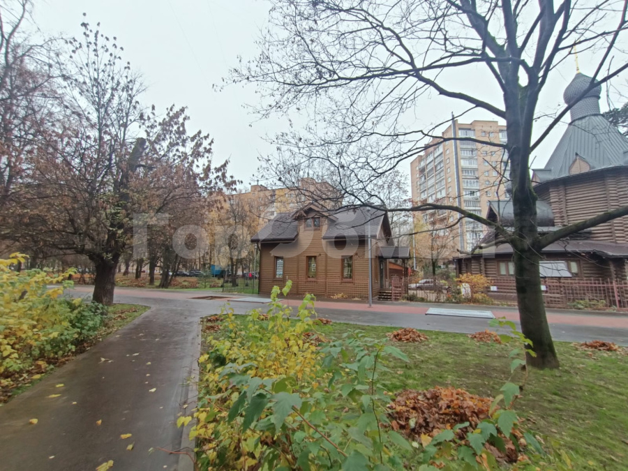 Продажа 2-комнатной квартиры, Москва, Россия,   улица Искры