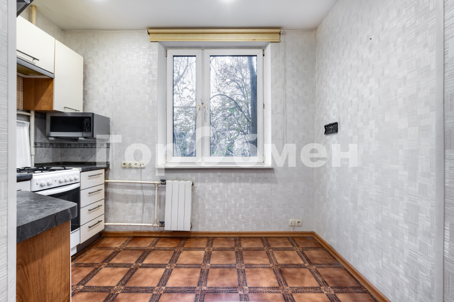 Продажа 3-комнатной квартиры, Москва, Россия,   Винницкая улица