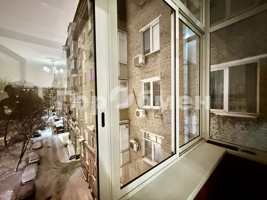 Продажа 2-комнатной квартиры, Москва, Россия,    Кутузовский проспект