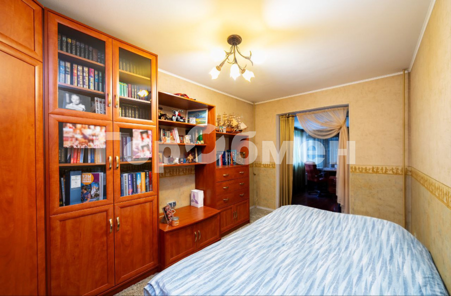 Продажа 4-комнатной квартиры, Королев, Россия,    микрорайон Юбилейный