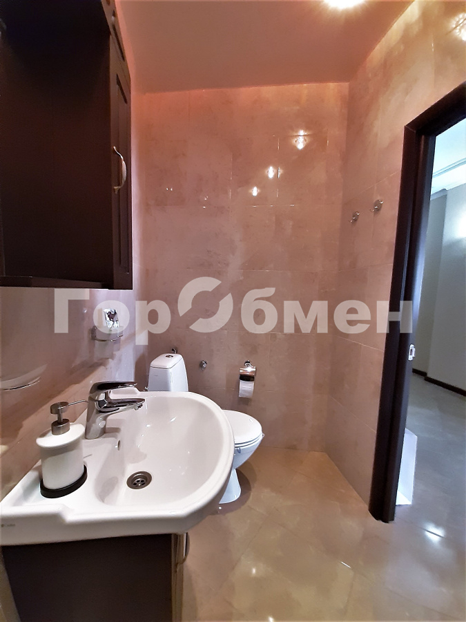 Аренда 3-комнатной квартиры, Москва, Россия,   улица Раменки