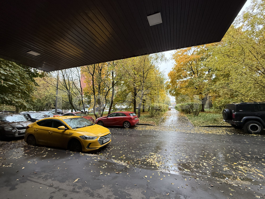 Аренда 3-комнатной квартиры, Москва, Россия,    Славянский бульвар