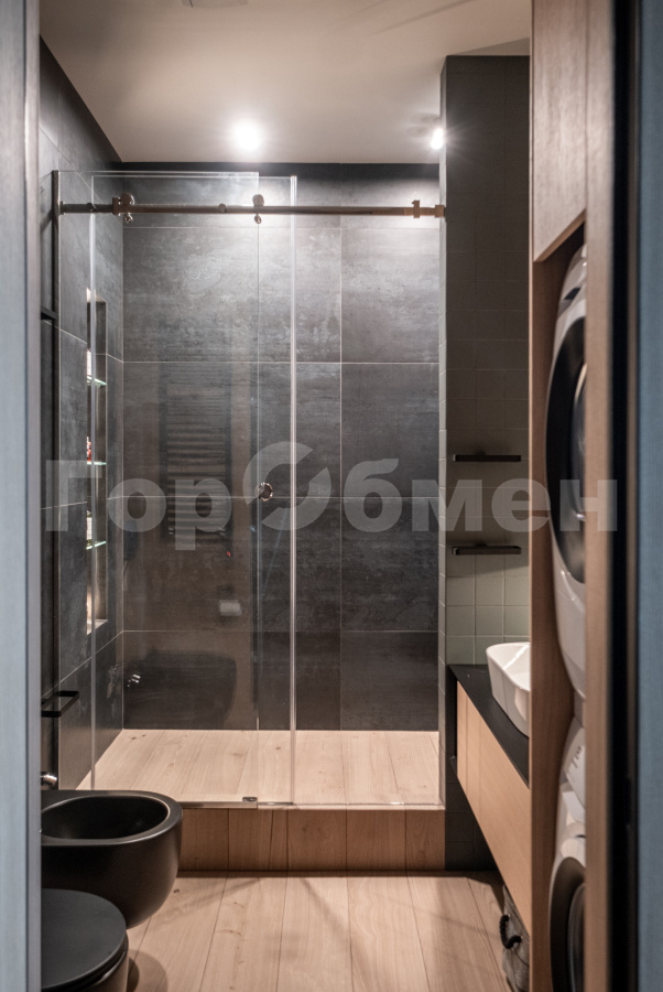 Продажа 2-комнатной квартиры, Москва, Россия,    Басманный переулок