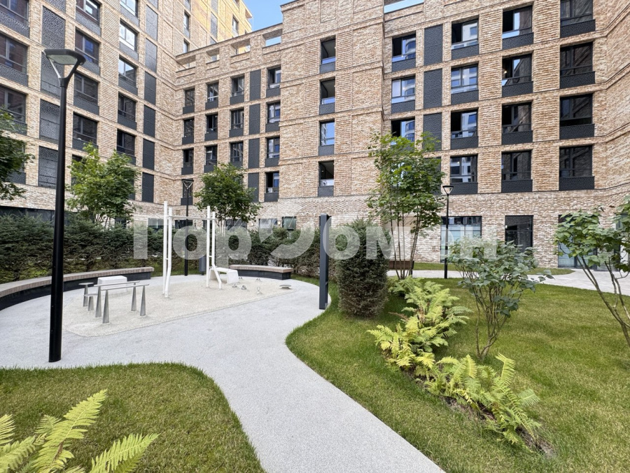 Продажа 2-комнатной квартиры, Москва, Россия,   улица Нижние Мнёвники