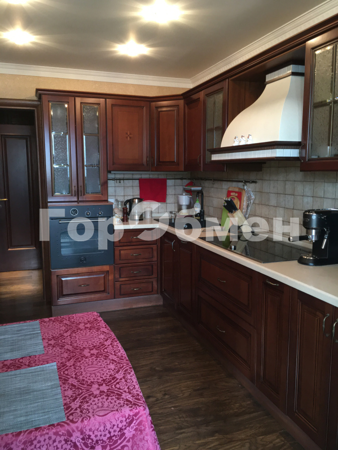 Аренда 2-комнатной квартиры, Москва, Россия,   Новочеркасский бульвар