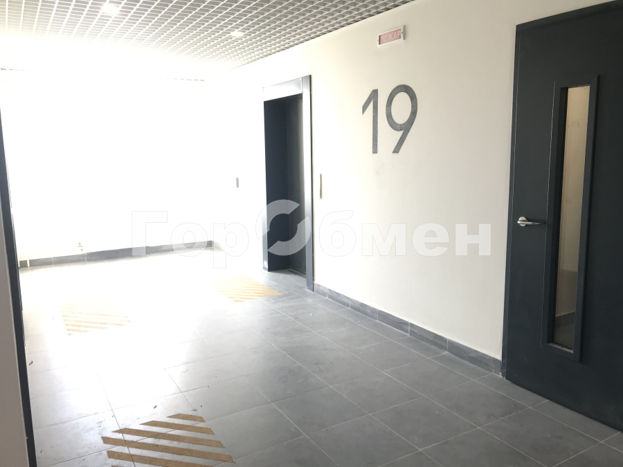 Продажа 3-комнатной квартиры, Москва, Россия,   улица Генерала Глаголева