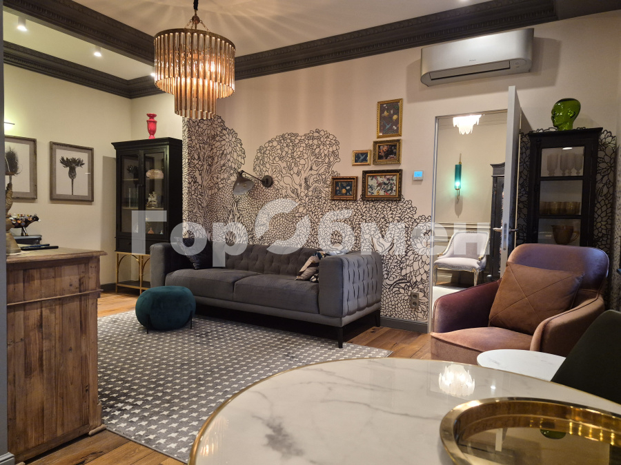 Продажа 2-комнатной квартиры, Москва, Россия,   Кутузовский проспект