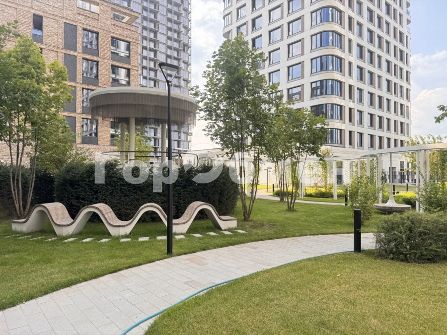 Продажа 2-комнатной квартиры, Москва, Россия,   улица Нижние Мнёвники