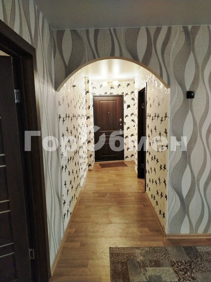 Продажа 3-комнатной квартиры, Москва, Россия,    улица Миклухо-Маклая