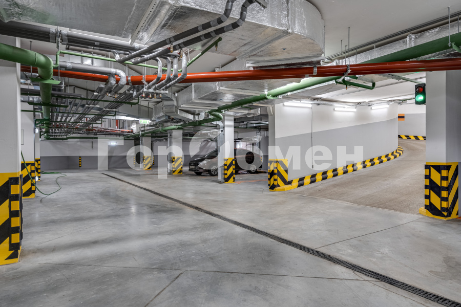 Продажа 3-комнатной квартиры, Москва, Россия,   улица Космонавта Волкова