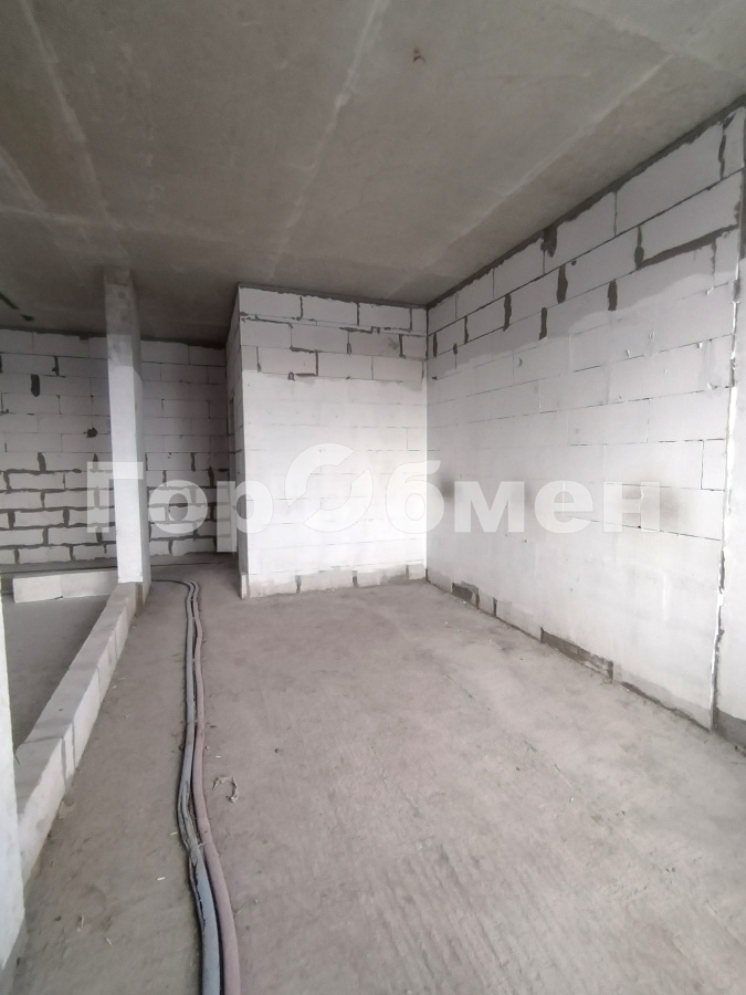 Продажа 2-комнатной квартиры, Москва, Россия,    Никитинская улица