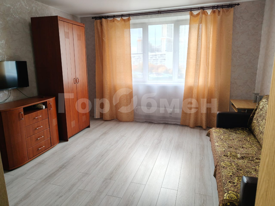 Аренда 2-комнатной квартиры, Москва, Россия,   Загорьевский проезд