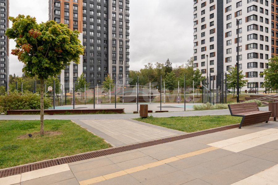 Продажа 4-комнатной квартиры, Московский, Россия,   Новомосковский административный округ