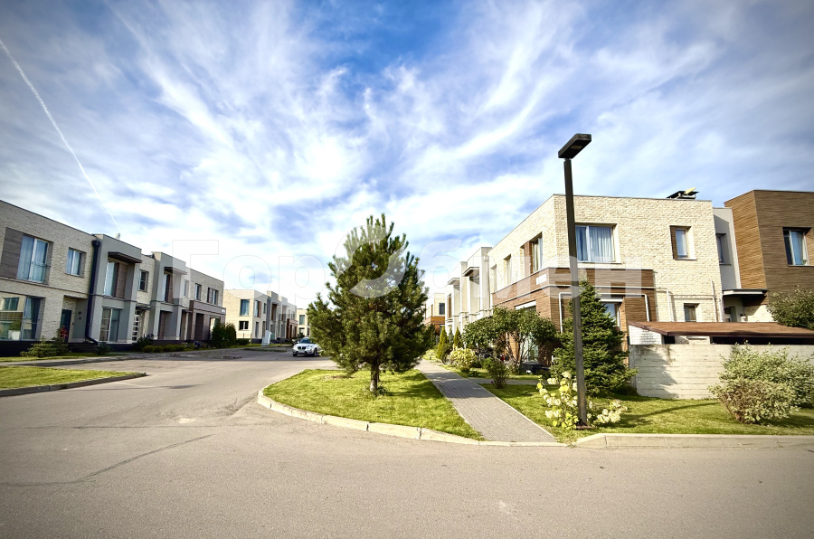 Продажа дома, 111м <sup>2</sup>, 1 сот., Большое Свинорье, Россия,   Новомосковский административный округ