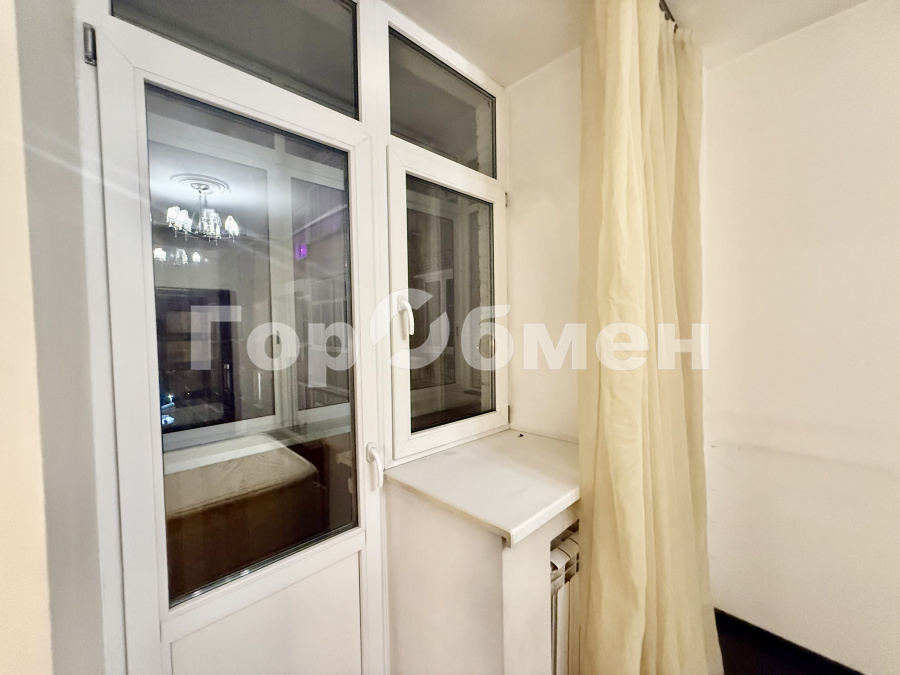 Продажа 2-комнатной квартиры, Москва, Россия,    Кутузовский проспект