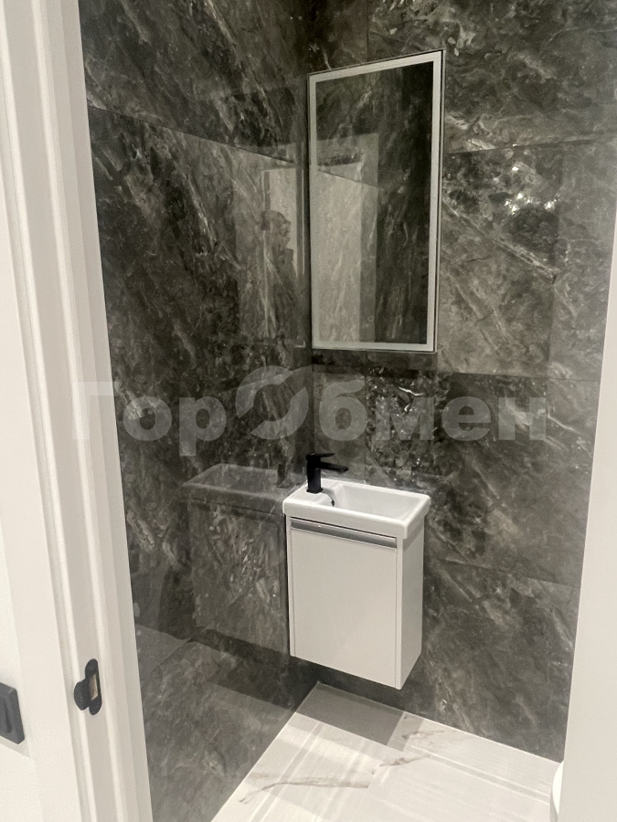 Продажа 2-комнатной квартиры, Москва, Россия,   улица Виктора Маслова