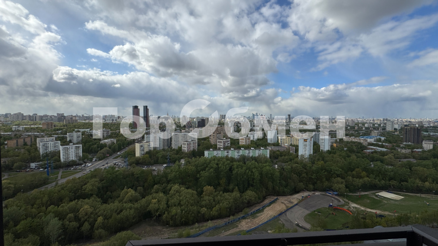 Продажа 3-комнатной квартиры, Москва, Россия,    Электролитный проезд