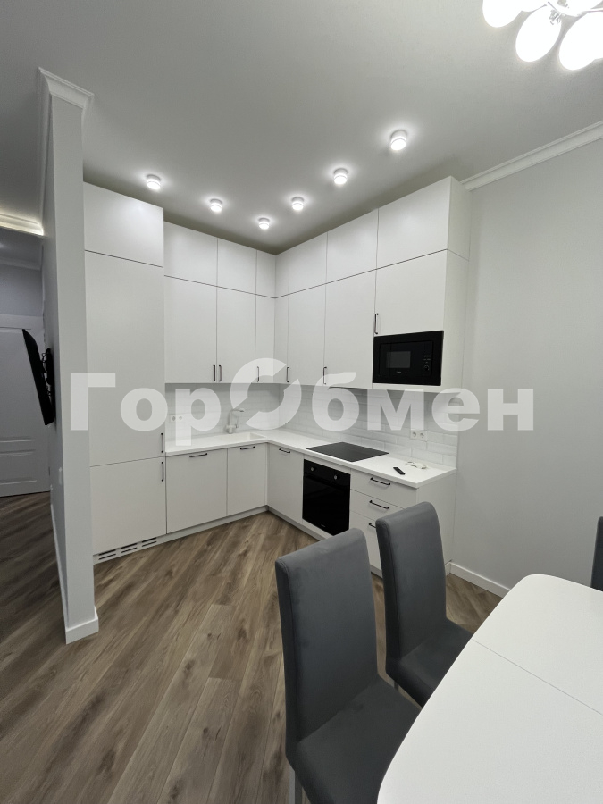 Аренда 2-комнатной квартиры, Москва, Россия,   улица Академика Волгина