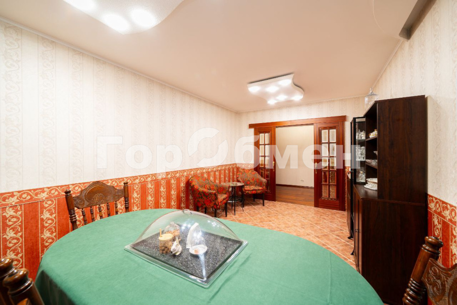 Продажа 4-комнатной квартиры, Королев, Россия,    микрорайон Юбилейный