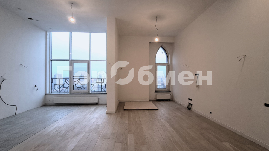 Продажа 4-комнатной квартиры, Москва, Россия,   1-я Мясниковская улица