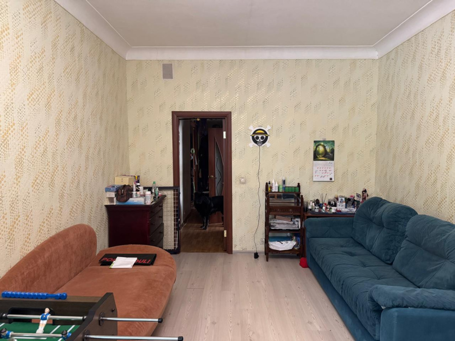 Продажа 2-комнатной квартиры, Москва, Россия,    Мантулинская улица