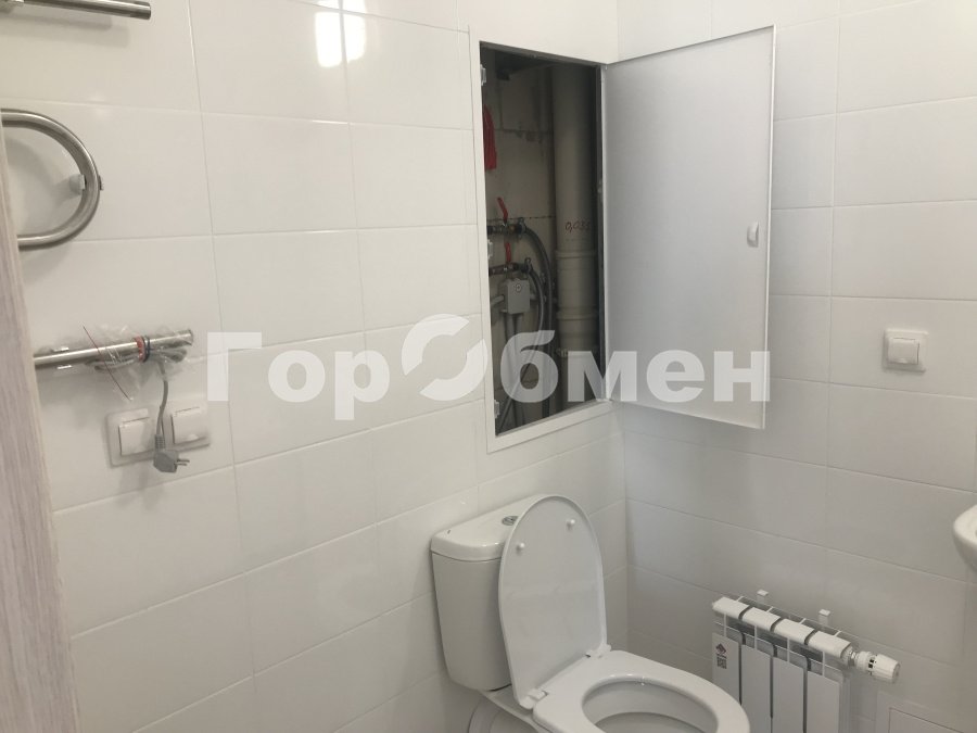 Продажа 3-комнатной квартиры, Москва, Россия,   улица Генерала Глаголева