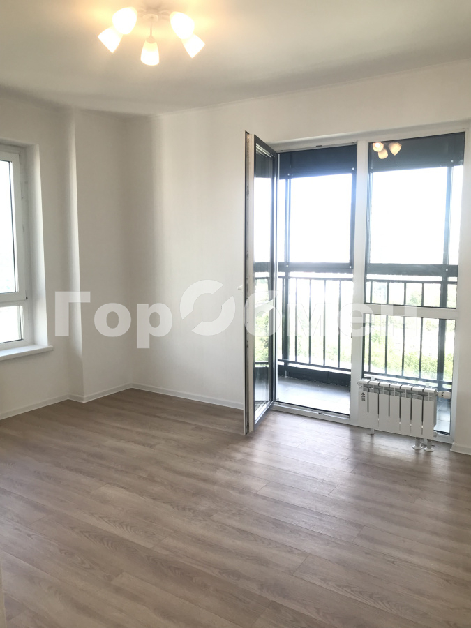 Продажа 3-комнатной квартиры, Москва, Россия,   улица Генерала Глаголева