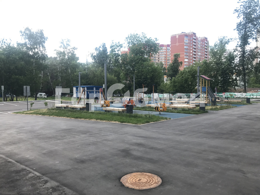 Продажа 3-комнатной квартиры, Москва, Россия,   улица Генерала Глаголева