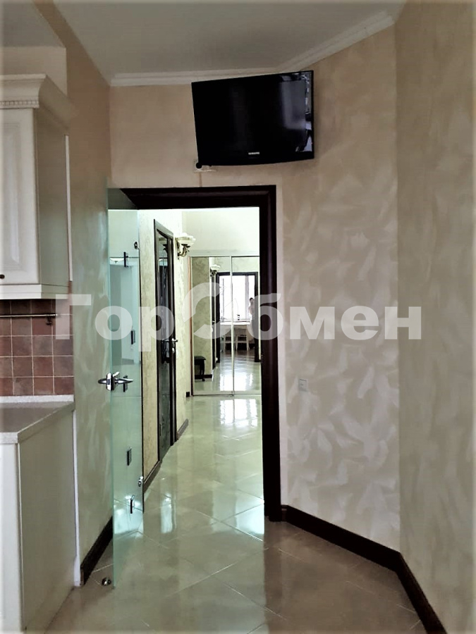 Аренда 3-комнатной квартиры, Москва, Россия,   улица Раменки