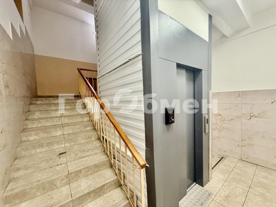 Продажа 2-комнатной квартиры, Москва, Россия,    Кутузовский проспект