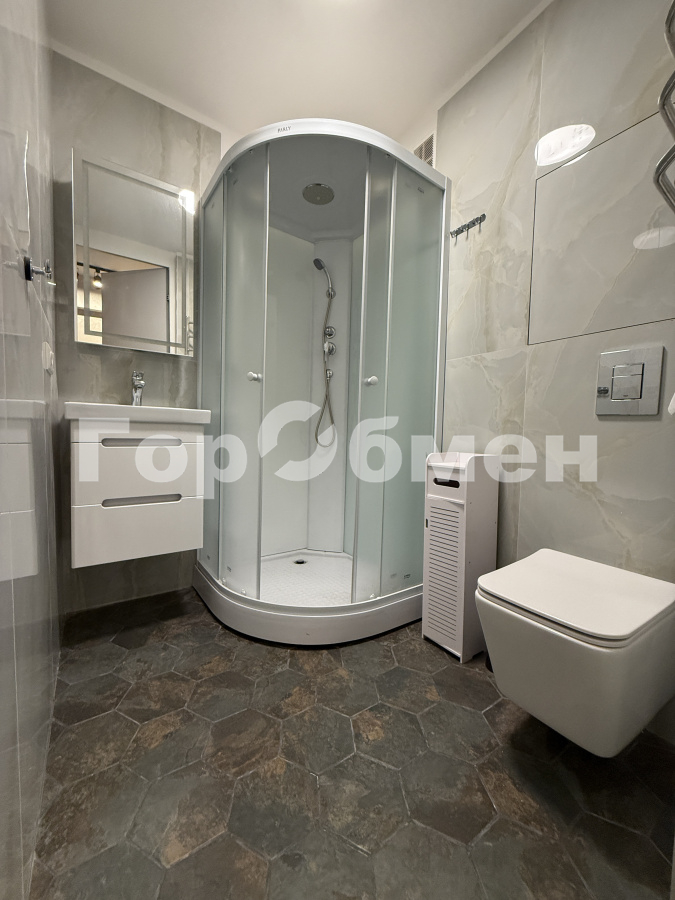 Продажа 1-комнатной квартиры, Москва, Россия,   Поклонная улица