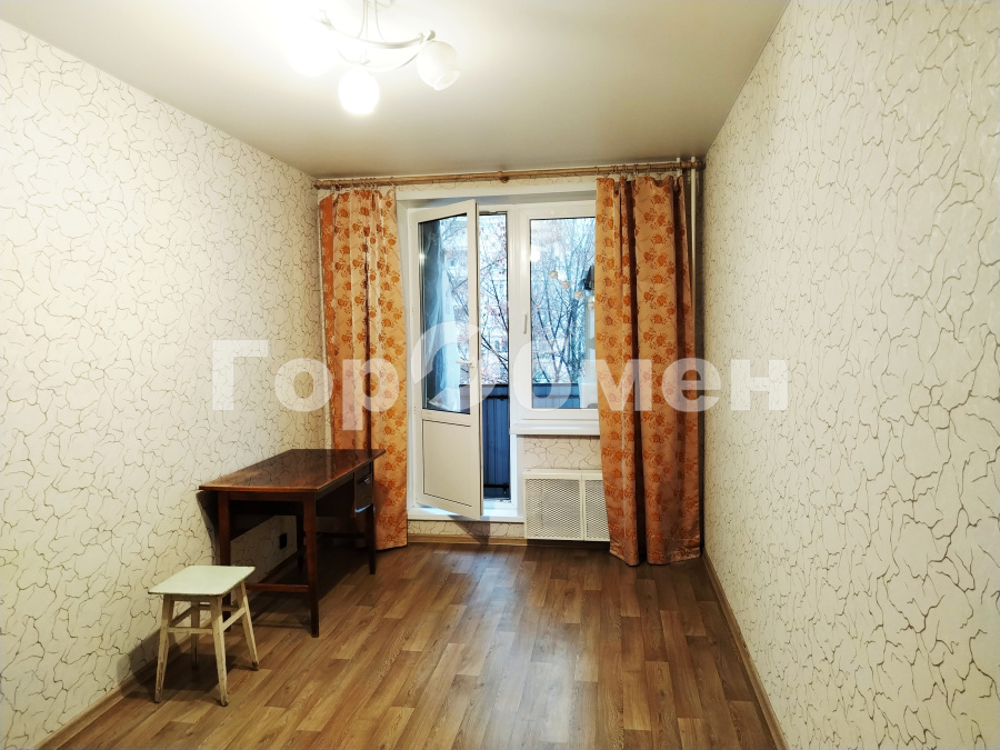 Продажа 3-комнатной квартиры, Москва, Россия,    улица Миклухо-Маклая