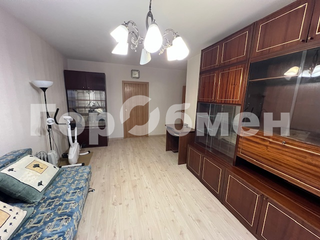 Аренда 3-комнатной квартиры, Москва, Россия,   улица 26 Бакинских Комиссаров