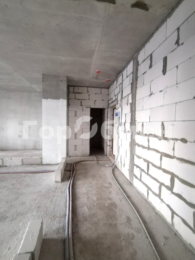 Продажа 2-комнатной квартиры, Москва, Россия,    Никитинская улица