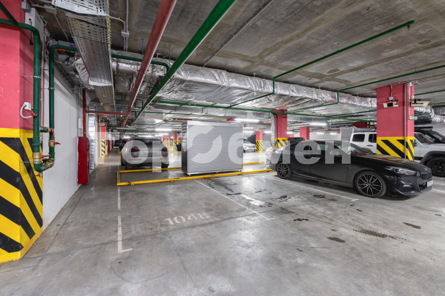 Продажа 2-комнатной квартиры, Москва, Россия,   Михневская улица