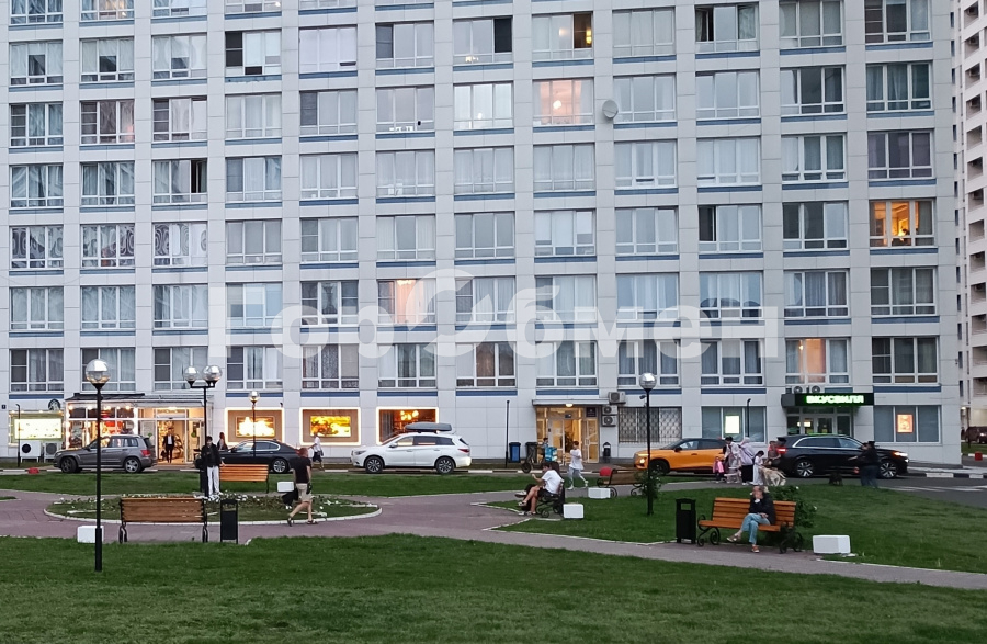 Продажа 3-комнатной квартиры, Москва, Россия,    Кочновский проезд