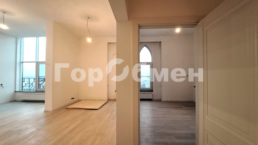 Продажа 4-комнатной квартиры, Москва, Россия,   1-я Мясниковская улица