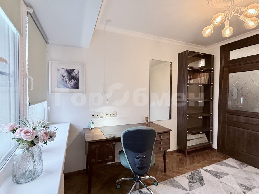 Аренда 3-комнатной квартиры, Москва, Россия,    Славянский бульвар