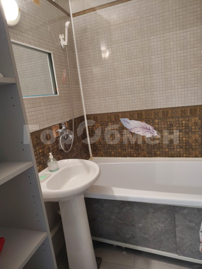 Аренда 2-комнатной квартиры, Москва, Россия,   Загорьевский проезд