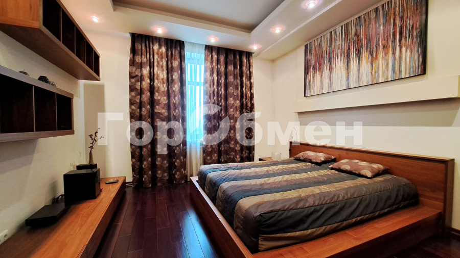 Аренда 3-комнатной квартиры, Москва, Россия,   улица Тёплый Стан