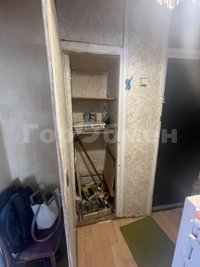 Продажа 2-комнатной квартиры, Москва, Россия,   улица Коминтерна