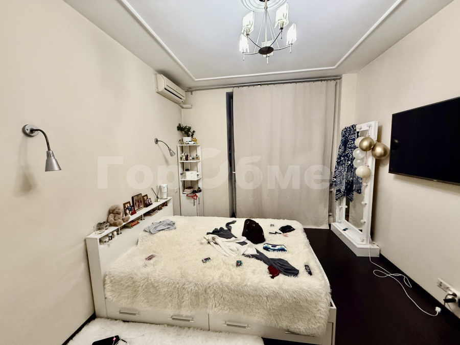 Продажа 2-комнатной квартиры, Москва, Россия,    Кутузовский проспект