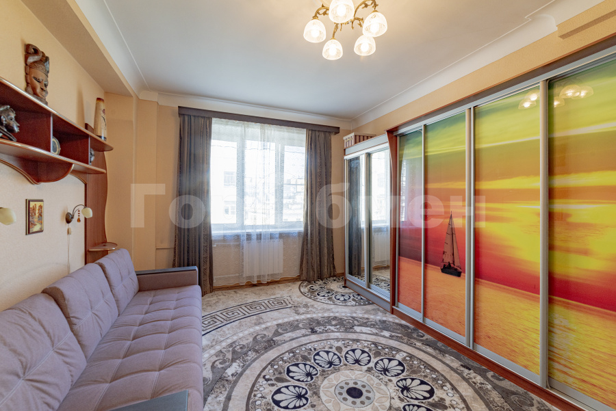 Продажа 4-комнатной квартиры, Москва, Россия,    Кропоткинский переулок