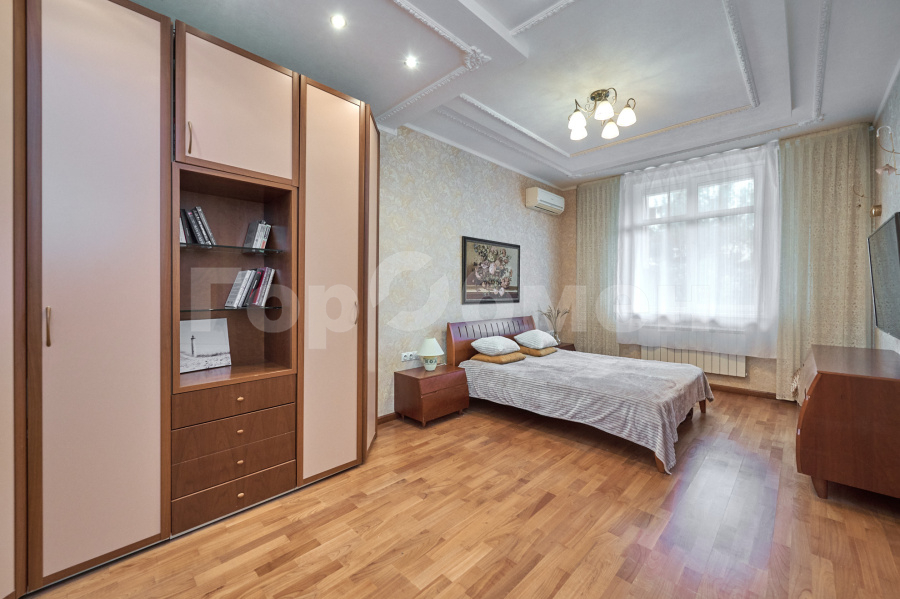 Продажа 3-комнатной квартиры, Москва, Россия,    улица Авиаконструктора Микояна