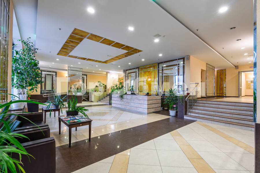 Продажа 2-комнатной квартиры, Москва, Россия,   Михневская улица