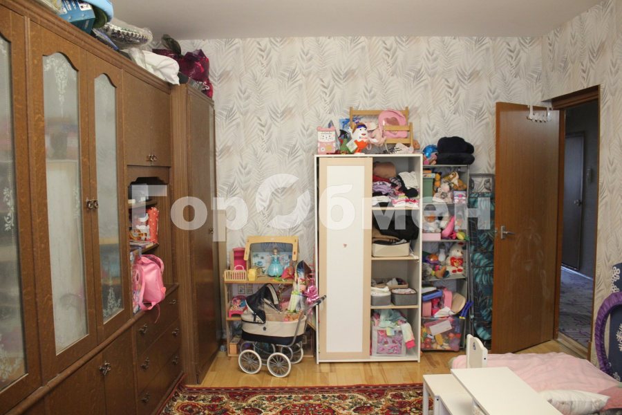 Продажа 2-комнатной квартиры, Москва, Россия,   Снежная улица