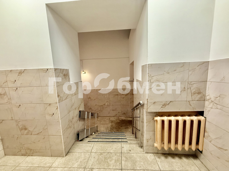 Продажа 2-комнатной квартиры, Москва, Россия,    Кутузовский проспект